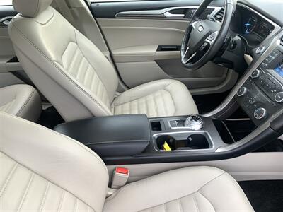 2017 Ford Fusion SE - Photo 10 - Palatine, IL 60074