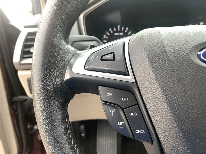 2017 Ford Fusion SE - Photo 19 - Palatine, IL 60074