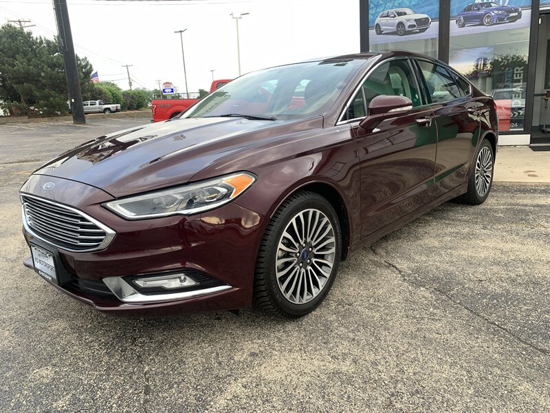 2017 Ford Fusion SE   - Photo 1 - Palatine, IL 60074
