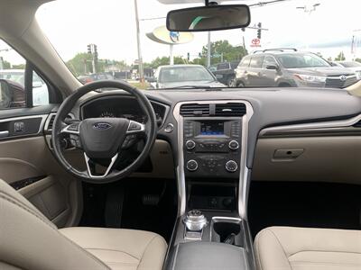 2017 Ford Fusion SE - Photo 14 - Palatine, IL 60074