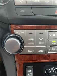 2011 Toyota Highlander Limited   - Photo 30 - Palatine, IL 60074