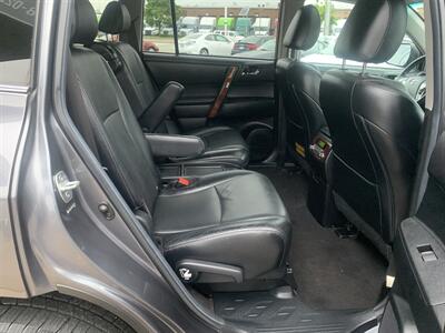 2011 Toyota Highlander Limited   - Photo 16 - Palatine, IL 60074