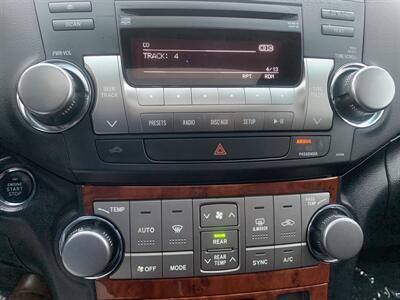 2011 Toyota Highlander Limited   - Photo 26 - Palatine, IL 60074