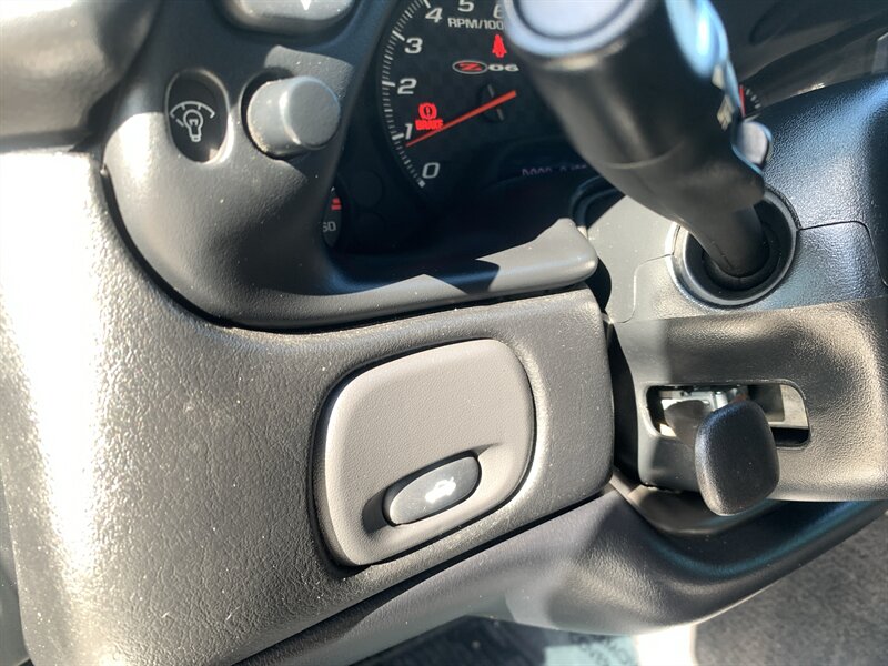 2002 Chevrolet Corvette Z06 - Photo 17 - Palatine, IL 60074