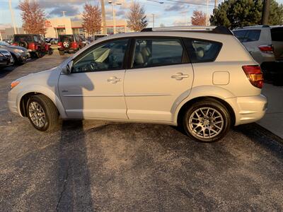 2005 Pontiac Vibe   - Photo 9 - Palatine, IL 60074