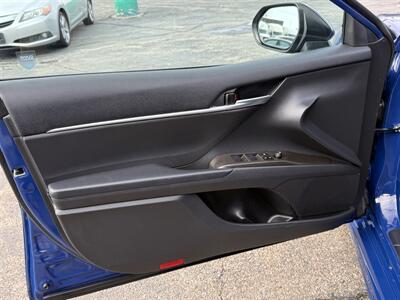 2023 Toyota Camry SE   - Photo 12 - Palatine, IL 60074