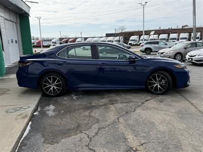 2023 Toyota Camry SE   - Photo 6 - Palatine, IL 60074
