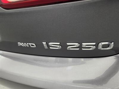 2013 Lexus IS 250 - Photo 10 - Palatine, IL 60074