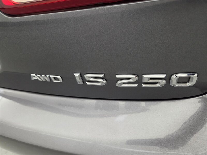2013 Lexus IS 250 - Photo 10 - Palatine, IL 60074