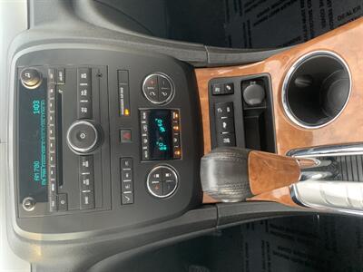 2012 Buick Enclave Premium   - Photo 12 - Palatine, IL 60074