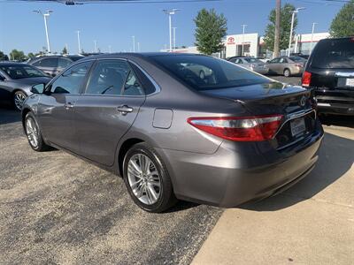 2016 Toyota Camry SE   - Photo 7 - Palatine, IL 60074