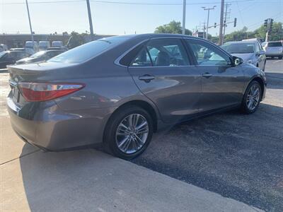 2016 Toyota Camry SE   - Photo 5 - Palatine, IL 60074