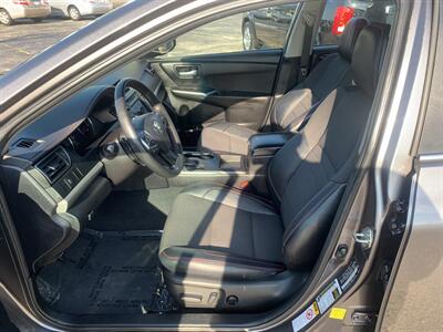 2016 Toyota Camry SE   - Photo 15 - Palatine, IL 60074