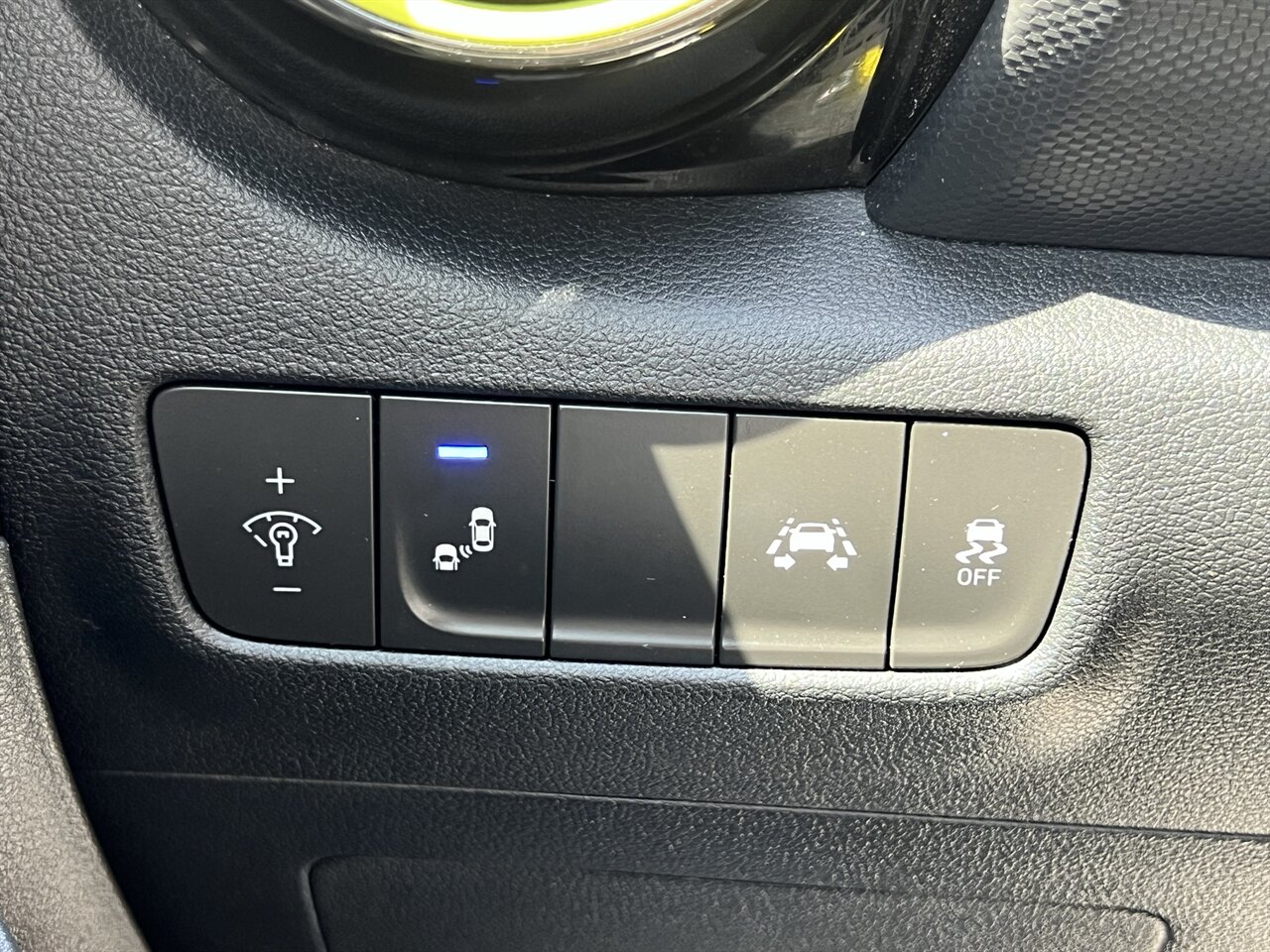 2019 Hyundai Kona LIMITED LTHR ROOF HEATD SEATS REARCAM ONLY 74K MLS   - Photo 24 - Houston, TX 77031