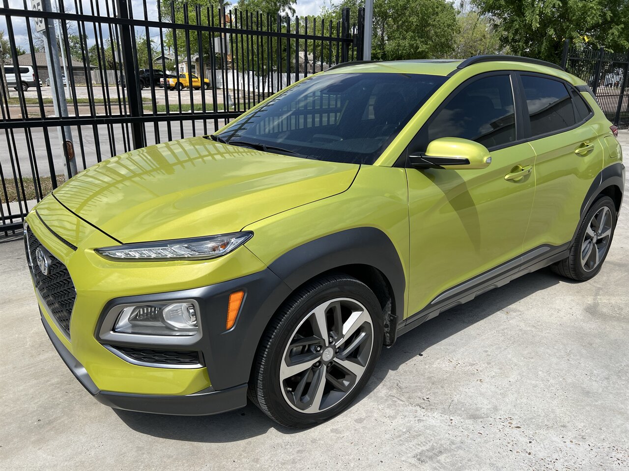 2019 Hyundai Kona LIMITED LTHR ROOF HEATD SEATS REARCAM ONLY 74K MLS   - Photo 4 - Houston, TX 77031