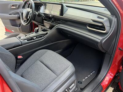 2023 Toyota Crown XLE AWD NAV REARCAM ADAPTIVE CRUISE - Photo 28 - Houston, TX 77031