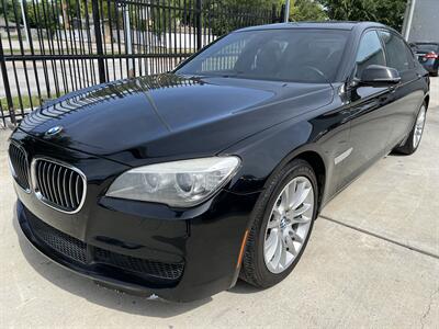 2014 BMW 750Li M SPORTS PKG VENT STS 19 " WHLS REARCAM ROOF   - Photo 2 - Houston, TX 77031