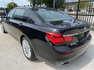 2014 BMW 750Li M SPORTS PKG VENT STS 19 " WHLS REARCAM ROOF   - Photo 9 - Houston, TX 77031
