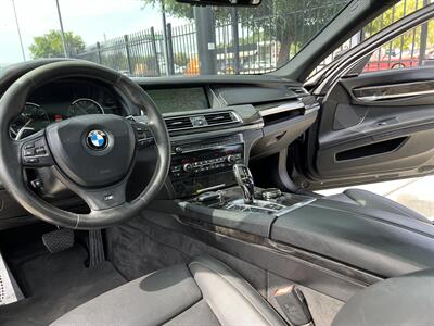 2014 BMW 750Li M SPORTS PKG VENT STS 19 " WHLS REARCAM ROOF   - Photo 28 - Houston, TX 77031