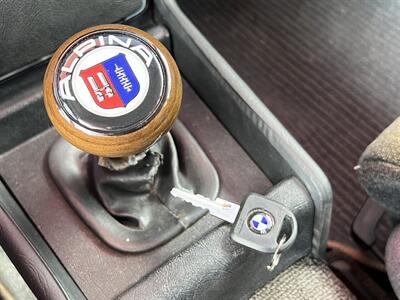 1982 BMW 3 SERIES E21 C1 2.3 ALPINA AUTO TO MAN CONVERSION - Photo 41 - Houston, TX 77031