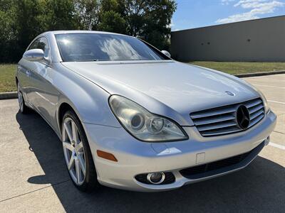 2007 Mercedes-Benz CLS 550 LTHR NAV HTD/COOL SEATS ONLY 89K MLS   - Photo 2 - Houston, TX 77031