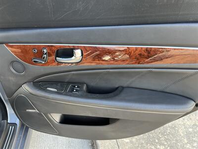 2014 Hyundai Equus ULTIMATE REAR SLIDE SEATS HUD REAR ENT MSRP $68920 - Photo 69 - Houston, TX 77031
