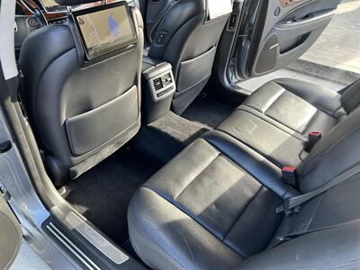 2014 Hyundai Equus ULTIMATE REAR SLIDE SEATS HUD REAR ENT MSRP $68920 - Photo 37 - Houston, TX 77031