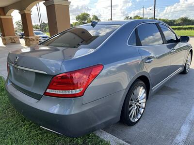 2014 Hyundai Equus ULTIMATE REAR SLIDE SEATS HUD REAR ENT MSRP $68920 - Photo 11 - Houston, TX 77031