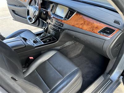 2014 Hyundai Equus ULTIMATE REAR SLIDE SEATS HUD REAR ENT MSRP $68920 - Photo 26 - Houston, TX 77031