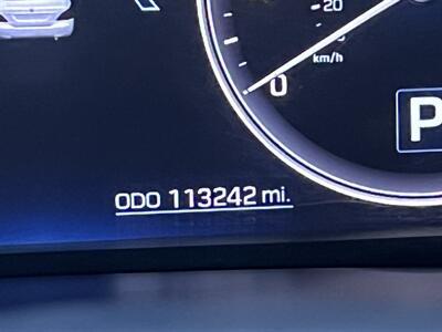 2014 Hyundai Equus ULTIMATE REAR SLIDE SEATS HUD REAR ENT MSRP $68920 - Photo 29 - Houston, TX 77031