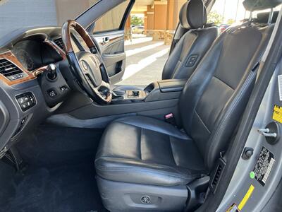 2014 Hyundai Equus ULTIMATE REAR SLIDE SEATS HUD REAR ENT MSRP $68920 - Photo 33 - Houston, TX 77031