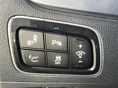 2014 Hyundai Equus ULTIMATE REAR SLIDE SEATS HUD REAR ENT MSRP $68920 - Photo 51 - Houston, TX 77031