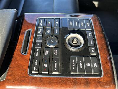2014 Hyundai Equus ULTIMATE REAR SLIDE SEATS HUD REAR ENT MSRP $68920 - Photo 41 - Houston, TX 77031