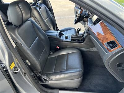 2014 Hyundai Equus ULTIMATE REAR SLIDE SEATS HUD REAR ENT MSRP $68920 - Photo 36 - Houston, TX 77031