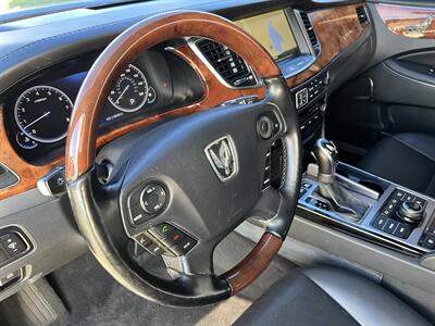 2014 Hyundai Equus ULTIMATE REAR SLIDE SEATS HUD REAR ENT MSRP $68920 - Photo 32 - Houston, TX 77031