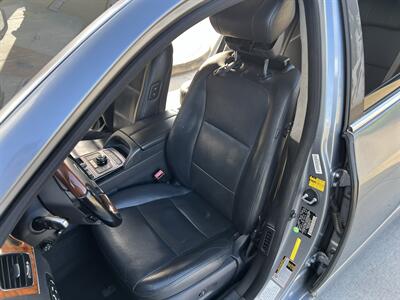2014 Hyundai Equus ULTIMATE REAR SLIDE SEATS HUD REAR ENT MSRP $68920 - Photo 34 - Houston, TX 77031
