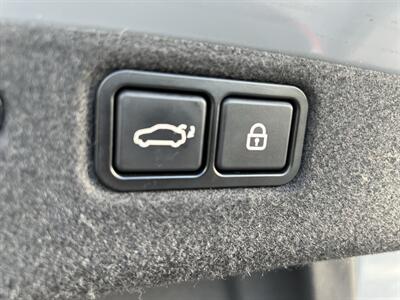 2014 Hyundai Equus ULTIMATE REAR SLIDE SEATS HUD REAR ENT MSRP $68920 - Photo 16 - Houston, TX 77031