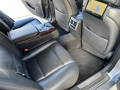 2014 Hyundai Equus ULTIMATE REAR SLIDE SEATS HUD REAR ENT MSRP $68920 - Photo 45 - Houston, TX 77031