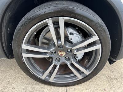 2012 Porsche Cayenne S PANO HEATED/COOL SEATS 21 " TURBO II WHLS NAV CAM   - Photo 18 - Houston, TX 77031