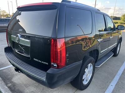 2009 Cadillac Escalade AWD LEATHER SUNROOF HEATED SEATS 3rd ROW 7 PASS   - Photo 10 - Houston, TX 77031