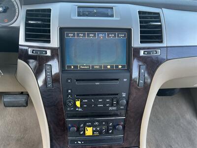 2009 Cadillac Escalade AWD LEATHER SUNROOF HEATED SEATS 3rd ROW 7 PASS   - Photo 56 - Houston, TX 77031