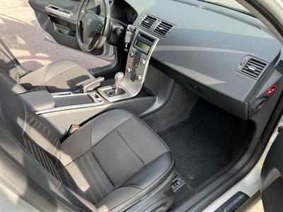 2010 Volvo S40 2.4i S/ROOF ONLY 28K MILES TX CAR ORIG MSRP $30100   - Photo 40 - Houston, TX 77031