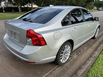 2010 Volvo S40 2.4i S/ROOF ONLY 28K MILES TX CAR ORIG MSRP $30100   - Photo 17 - Houston, TX 77031