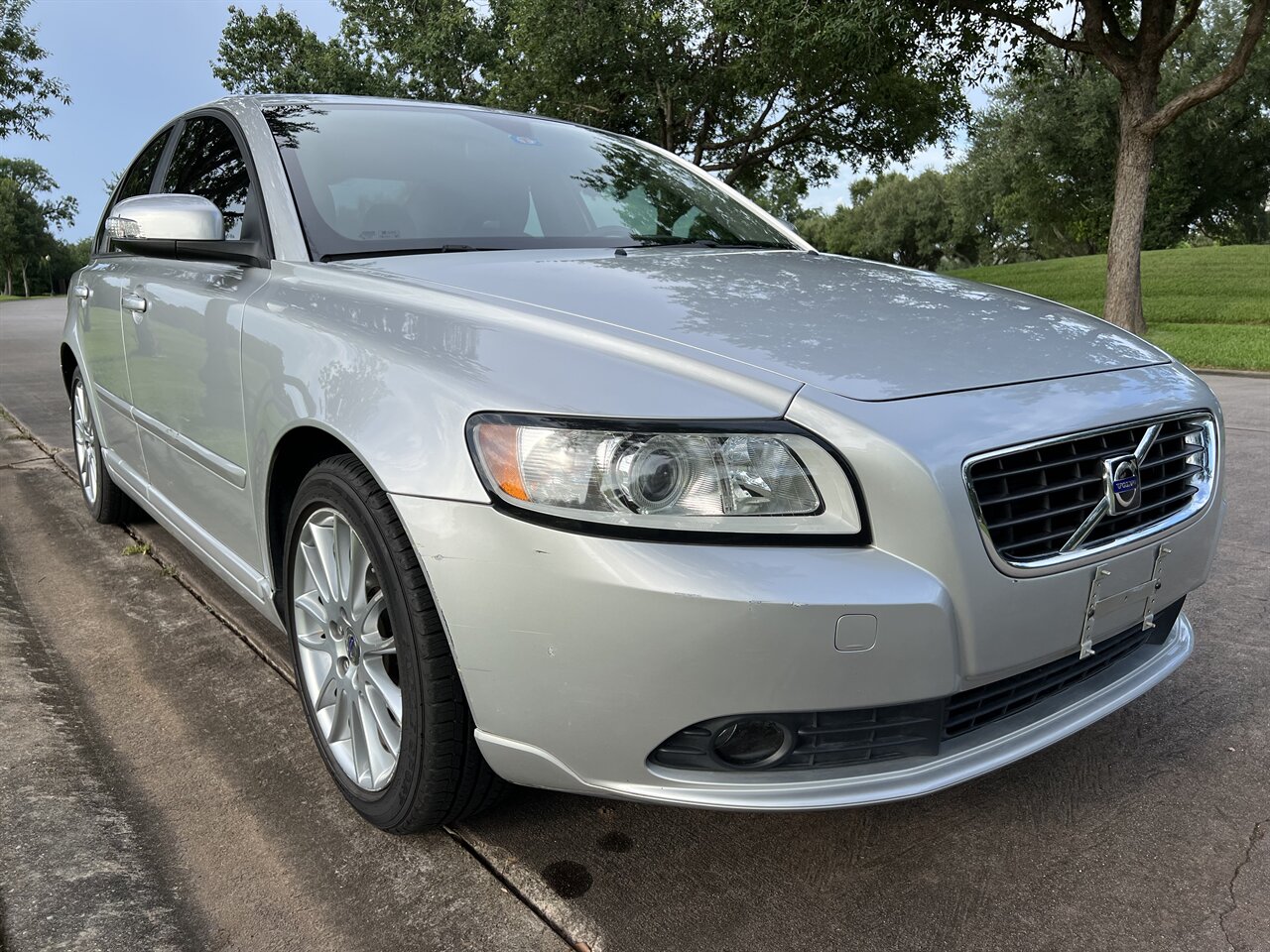 2010 Volvo S40 2.4i S/ROOF ONLY 28K MILES TX CAR ORIG MSRP $30100 - Photo 1 - Houston, TX 77031