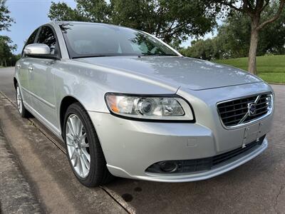 2010 Volvo S40 2.4i S/ROOF ONLY 28K MILES TX CAR ORIG MSRP $30100   - Photo 1 - Houston, TX 77031