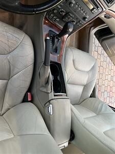 2005 Volvo S60 2.5T LEATHER SUNROOF HEATED SEATS FRESH TRADE   - Photo 29 - Houston, TX 77031
