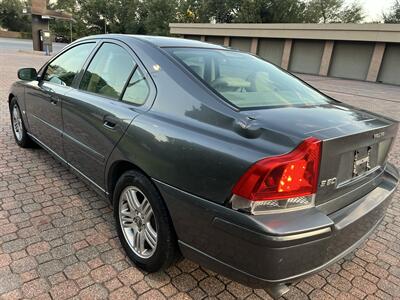 2005 Volvo S60 2.5T LEATHER SUNROOF HEATED SEATS FRESH TRADE   - Photo 13 - Houston, TX 77031