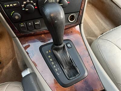 2005 Volvo S60 2.5T LEATHER SUNROOF HEATED SEATS FRESH TRADE   - Photo 36 - Houston, TX 77031