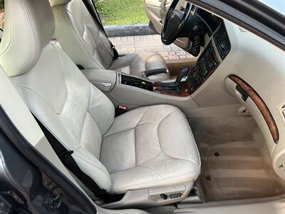2005 Volvo S60 2.5T LEATHER SUNROOF HEATED SEATS FRESH TRADE   - Photo 23 - Houston, TX 77031