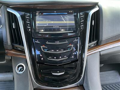 2020 Cadillac Escalade LUXURY REAR ENT 22 " WHLS ONLY 38K MLS MSRP $80410   - Photo 52 - Houston, TX 77031